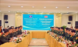 Tăng cường hợp tác bảo vệ biên giới Việt Nam - Lào 
