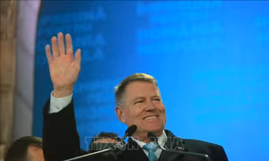 Romania: Tổng thống Klaus Iohannis tuyên bố từ chức