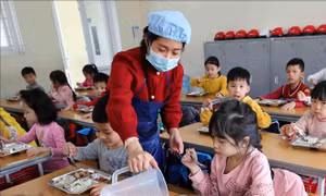 Minh bạch trong lựa chọn, giám sát đơn vị cung cấp bữa ăn học đường