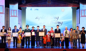Tôn vinh 20 Gia đình trẻ Việt Nam tiêu biểu năm 2021 