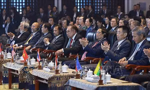 Thủ tướng dự Phiên bế mạc Hội nghị cấp cao ASEAN lần thứ 44, 45
