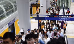 Khách đi metro số 1 Bến Thành - Suối Tiên cao gấp 3 lần kế hoạch