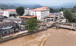Biến đổi khí hậu: Biện pháp ứng phó rủi ro mùa lũ ở Trung Quốc 