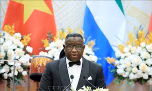 Tổng thống nước Cộng hòa Sierra Leone và phu nhân kết thúc tốt đẹp chuyến thăm chính thức Việt Nam
