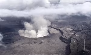 Núi lửa Kilauea ở Hawaii phun trào trở lại