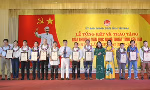 Yên Bái: Trao tặng giải thưởng Văn học nghệ thuật cho 52 tác giả, nhóm tác giả