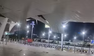 Sập mái che sân bay ở thủ đô New Delhi, ít nhất 1 người thiệt mạng