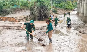 Thủ tướng Chính phủ chỉ đạo tập trung khắc phục nhanh hậu quả mưa lũ tại Trung Bộ