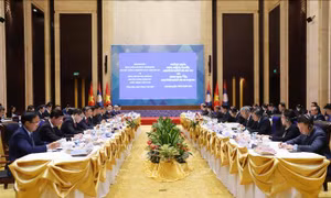 Việt Nam và Lào tiếp tục thúc đẩy tăng cường hợp tác