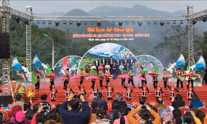 Khai mạc 'Hội hoa Sở' Bình Liêu