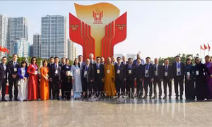 Kiều bào lan tỏa niềm tự hào và khát vọng cống hiến