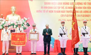 Thủ tướng trao danh hiệu Anh hùng LLVTND cho Cục An ninh điều tra, Bộ Công an