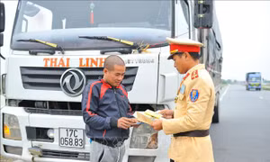 Ninh Bình xử lý trên 1.800 trường hợp vi phạm trong tuần đầu ra quân tổng kiểm soát phương tiện