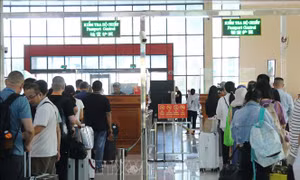 Du lịch và giao thương biên giới sôi động trở lại qua cửa khẩu quốc tế Hữu Nghị