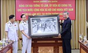 Chủ tịch nước Tô Lâm thăm và làm việc tại Quân chủng Hải quân