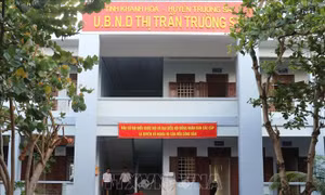Tạo điều kiện thuận lợi cho ngư dân bám biển tham gia bầu cử ở huyện đảo Trường Sa