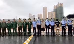Trao trả 7 đối tượng vi phạm pháp luật cho cơ quan chức năng Trung Quốc