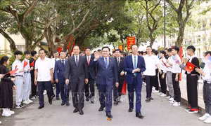 Chủ tịch Quốc hội dự khai giảng năm học mới tại Trường Hữu nghị T78