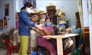 Phụ nữ đơn thân đoàn kết vượt khó