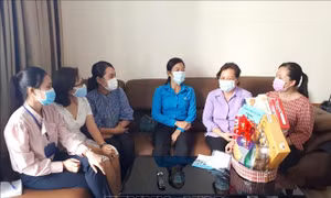 Khen thưởng những tập thể, cá nhân trong phòng chống dịch COVID-19