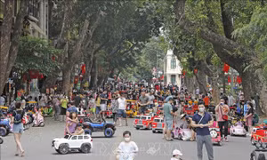 Bí thư Thành ủy Hà Nội: Còn nhiều sự kiện diễn ra lộn xộn, mất mỹ quan ở khu vực hồ Hoàn Kiếm