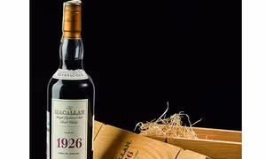 1,9 triệu USD cho chai whisky 'Chén Thánh' hiếm nhất thế giới