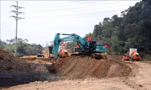 Bàn giao toàn bộ mặt bằng thi công cao tốc Hữu Nghị - Chi Lăng và Đồng Đăng - Trà Lĩnh trước ngày 30/4