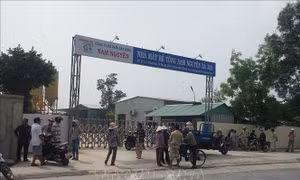 Người dân khốn khổ vì sống gần nhà máy bê tông