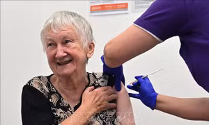 Thủ tướng Australia ủng hộ việc tiêm mũi thứ tư vaccine ngừa COVID-19