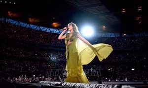 Ca sĩ Taylor Swift lần đầu chia sẻ sau sự cố hủy show ở Áo 