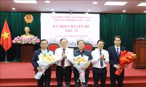 HĐND tỉnh Sơn La bầu các chức danh lãnh đạo HĐND, UBND