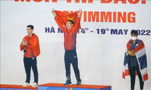 Kình ngư Huy Hoàng hài lòng với huy chương vàng 1.500m