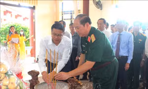 Dâng hương kỷ niệm 109 năm ngày sinh Giáo sư, Viện sĩ Trần Đại Nghĩa