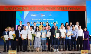 Giải Ảnh báo chí Khoảnh khắc vàng lần thứ 6: Khẳng định sự nhạy bén, sức sáng tạo, sự dấn thân của các tác giả