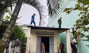 Quảng Nam di dời dân khỏi khu vực nguy hiểm để tránh bão