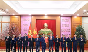 Tinh gọn bộ máy: Sắp xếp tổ chức, bố trí nhân sự bảo đảm đồng bộ trong cả hệ thống chính trị
