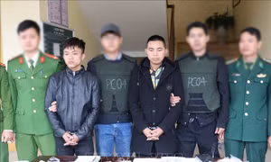 Triệt phá đường dây vận chuyển 12kg Ketamine, 5.600 viên hồng phiến