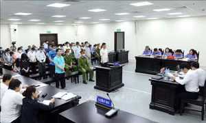 Vụ buôn bán thuốc giả: 10 bị cáo làm đơn kháng cáo
