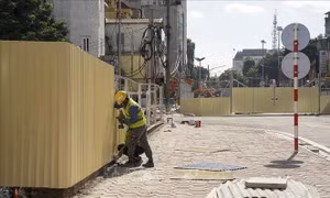 Thu gọn diện tích rào chắn thi công trên tuyến đường sắt đô thị đoạn Nhổn - ga Hà Nội