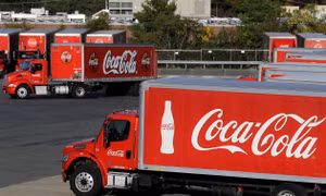 Coca Cola cắt giảm 2.200 việc làm trên toàn thế giới