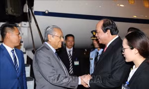 Thủ tướng Malaysia Mahathir Mohamad bắt đầu thăm chính thức Việt Nam