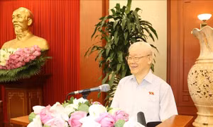 Tổng Bí thư Nguyễn Phú Trọng: Các nữ đại biểu Quốc hội cần phát huy bản lĩnh, thực sự là những 'bông hồng thép'