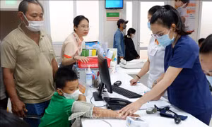 Tầm soát bệnh mãn tính thường gặp cho thanh thiếu niên có hoàn cảnh khó khăn