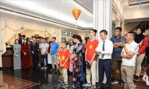 Bà con người Việt tại Brunei đón mừng xuân quê hương