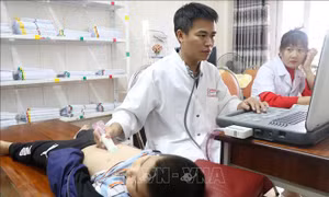 Khoảng 800 người dân Hà Tĩnh được khám sàng lọc tim mạch miễn phí