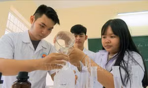 Thủ lĩnh Đoàn học giỏi, nhiệt huyết và sáng tạo