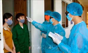 Những người lính cụ Hồ nơi tuyến đầu chống dịch COVID-19