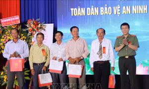 Phát huy vai trò nòng cốt của lực lượng công an cơ sở