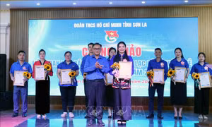 Củng cố đội ngũ báo cáo viên, thành viên câu lạc bộ 'Lý luận trẻ'