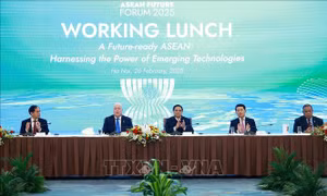 Thủ tướng dự tọa đàm ASEAN đón đầu tương lai, làm chủ công nghệ mới nổi